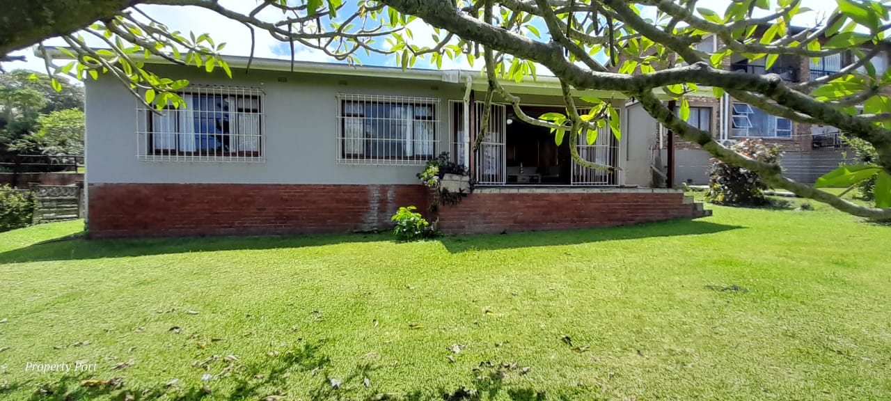 4 Bedroom Property for Sale in Uvongo KwaZulu-Natal