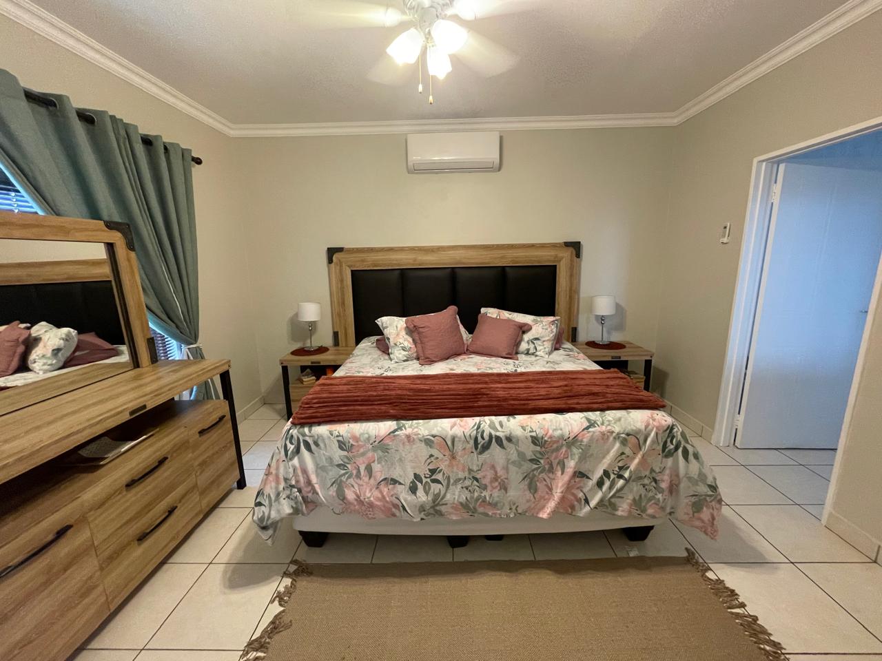 4 Bedroom Property for Sale in St Michaels On Sea KwaZulu-Natal