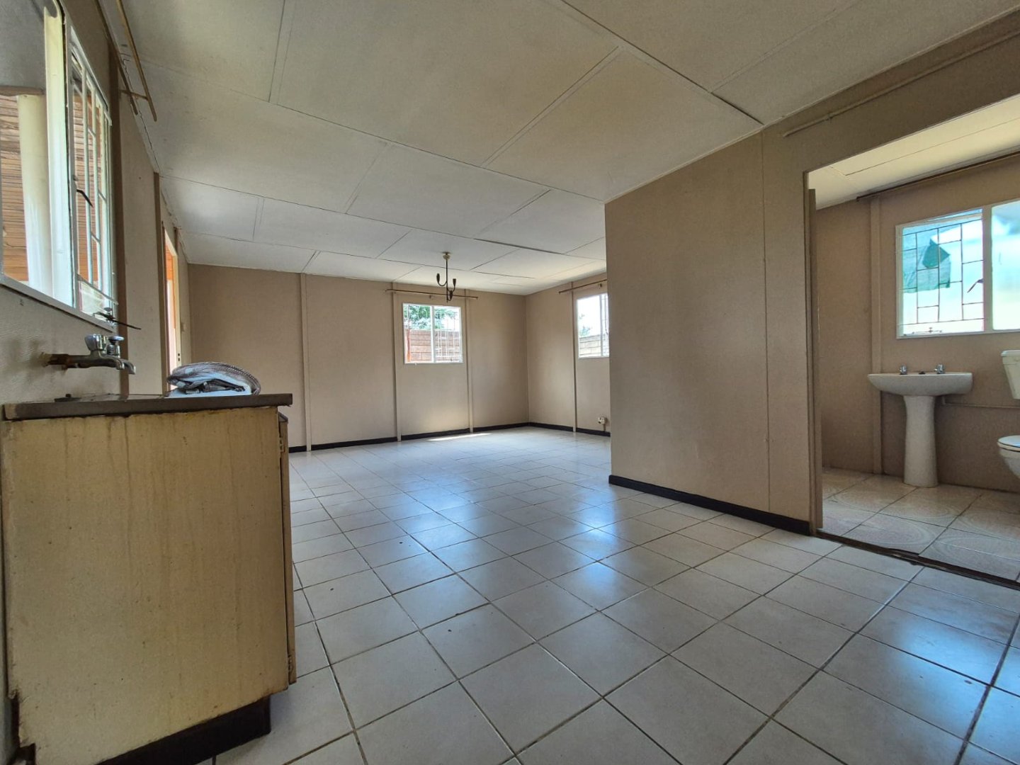 4 Bedroom Property for Sale in Sunnyridge KwaZulu-Natal