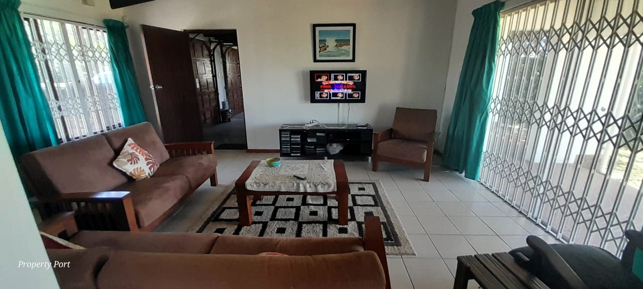 5 Bedroom Property for Sale in Sea Park KwaZulu-Natal