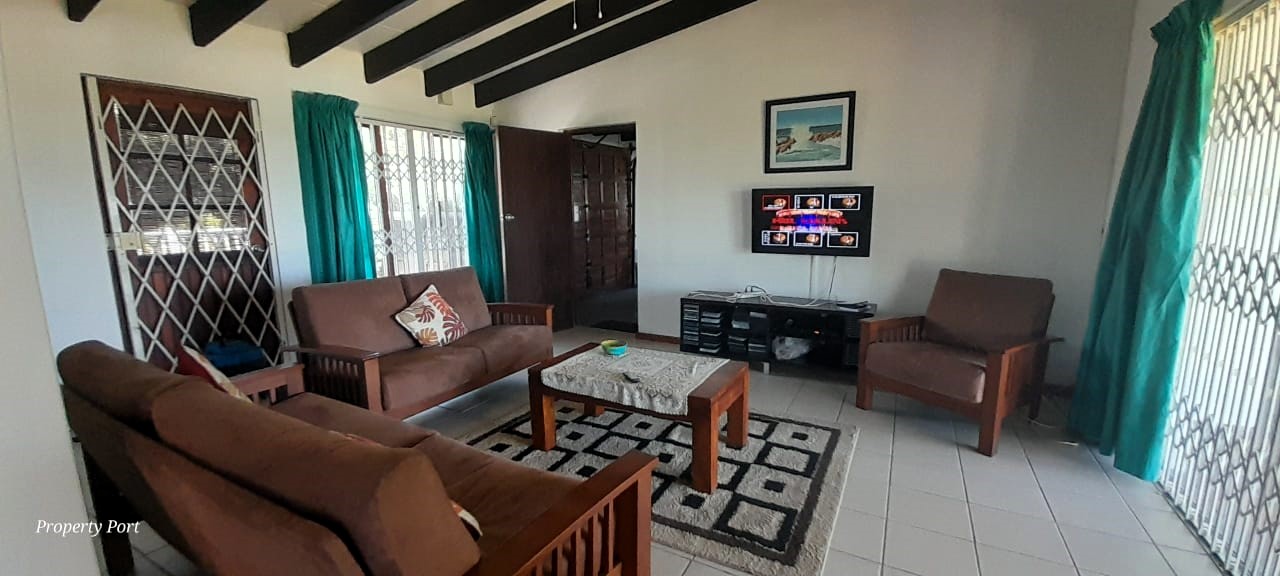 5 Bedroom Property for Sale in Sea Park KwaZulu-Natal