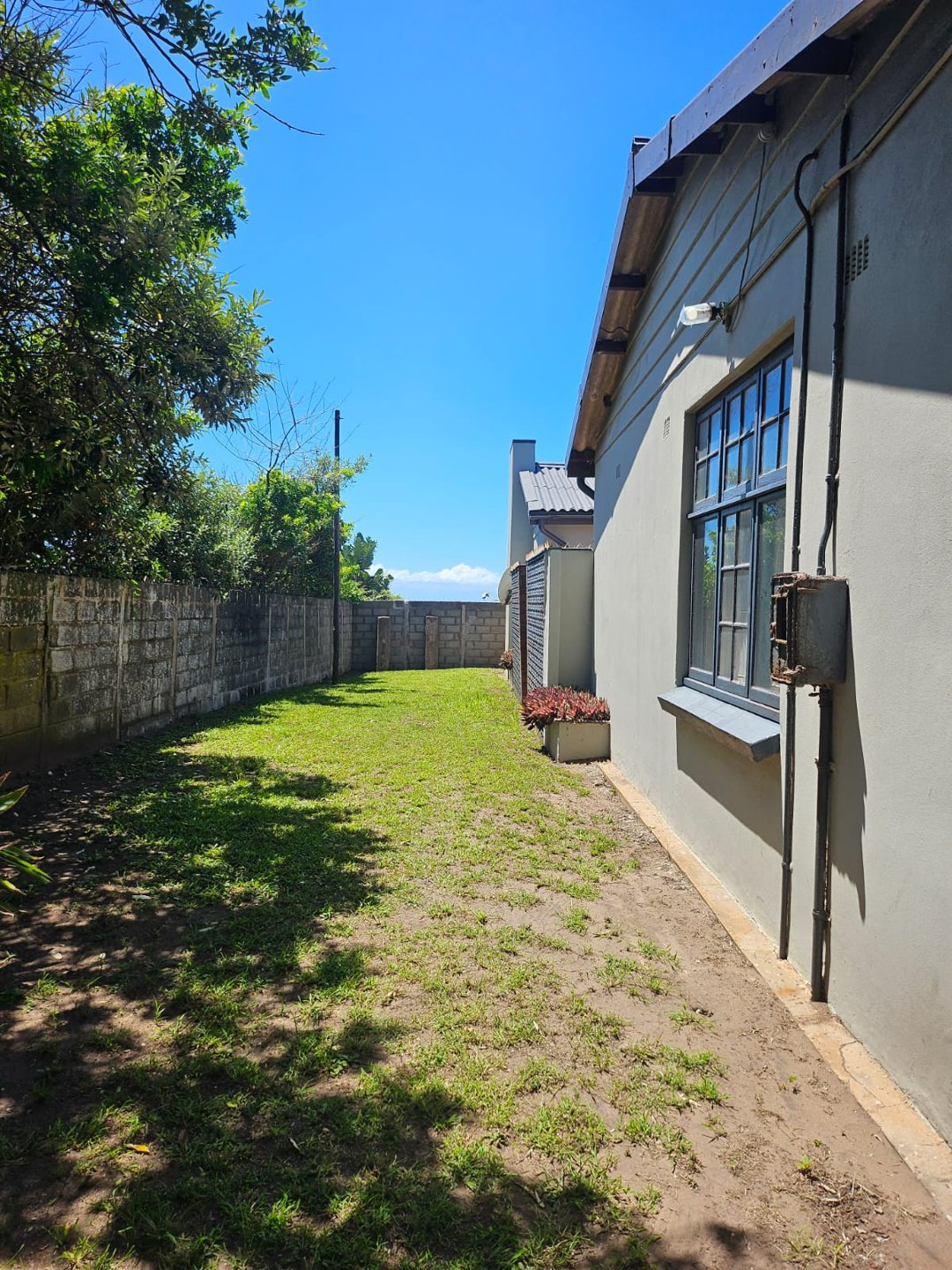 8 Bedroom Property for Sale in Tugela Mouth KwaZulu-Natal