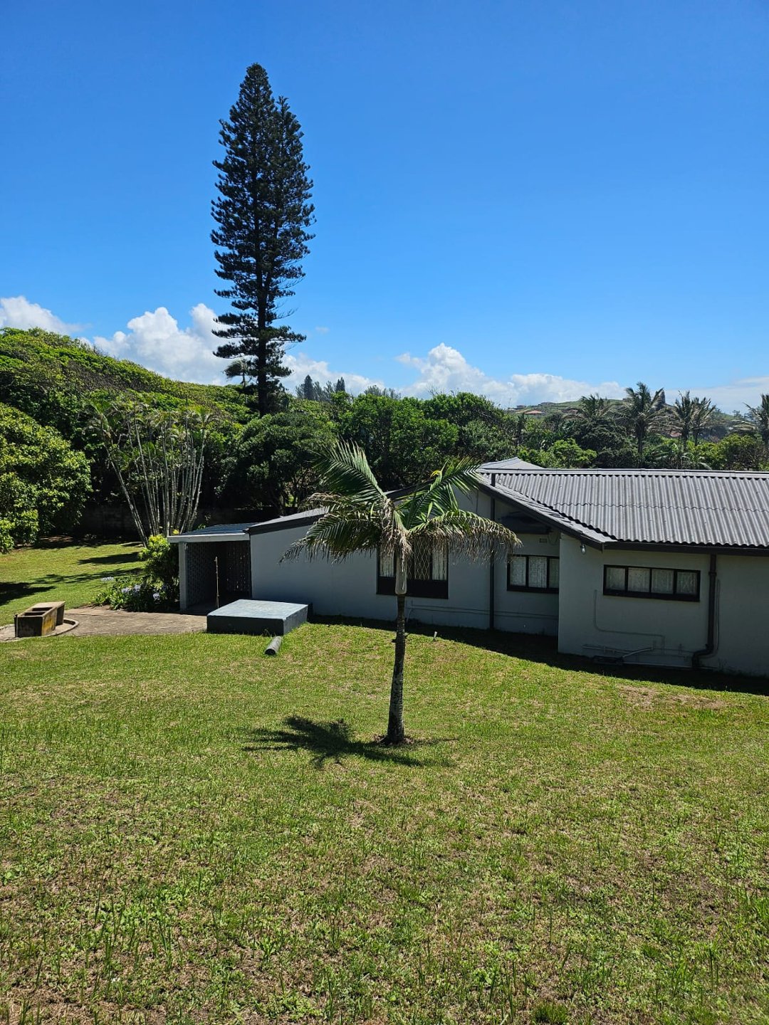 8 Bedroom Property for Sale in Tugela Mouth KwaZulu-Natal