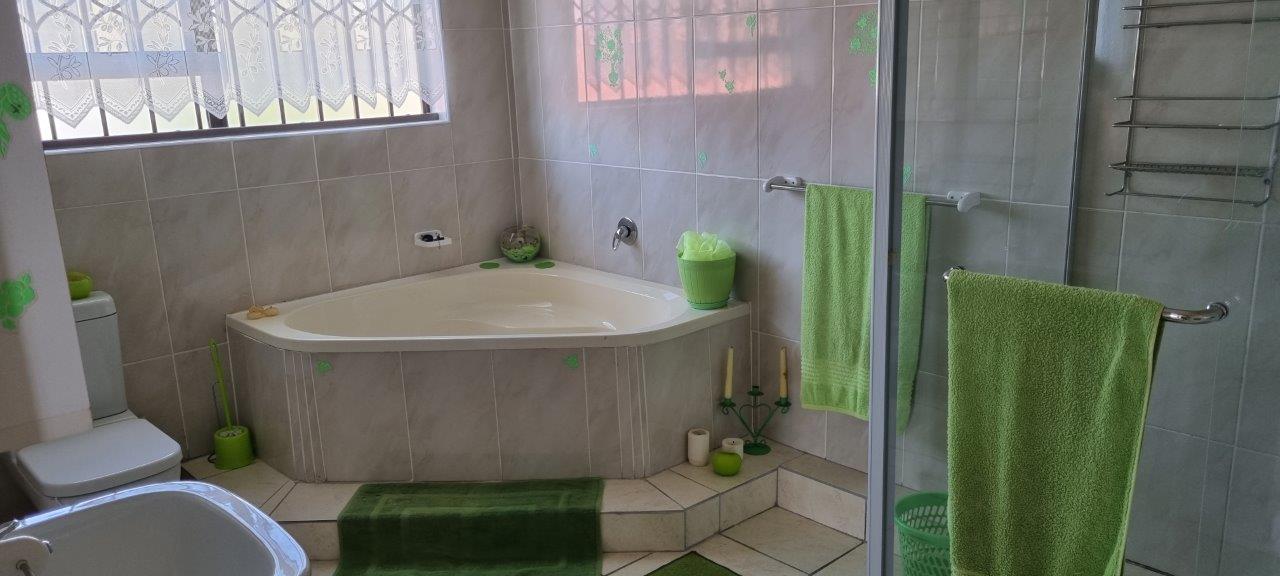 3 Bedroom Property for Sale in Woodgrange KwaZulu-Natal