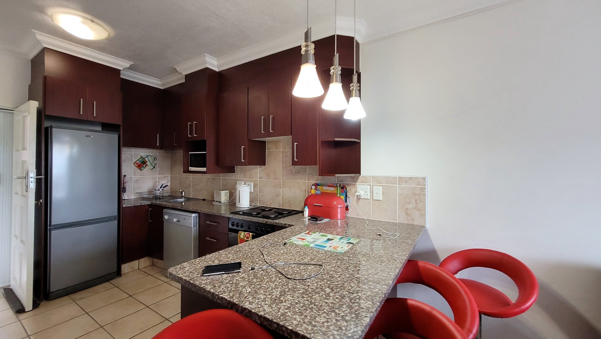 To Let 2 Bedroom Property for Rent in Margate KwaZulu-Natal