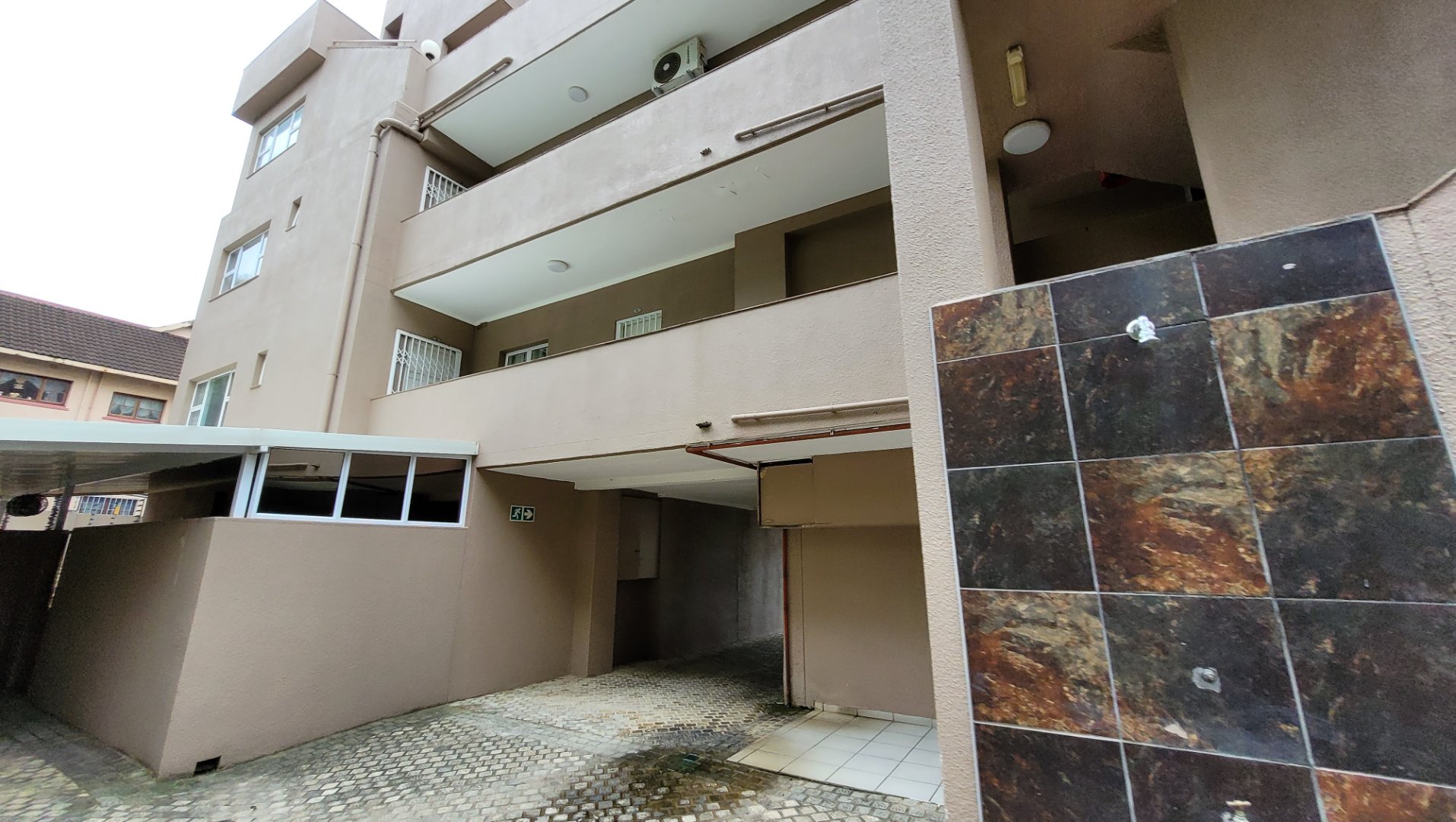 To Let 2 Bedroom Property for Rent in Margate KwaZulu-Natal