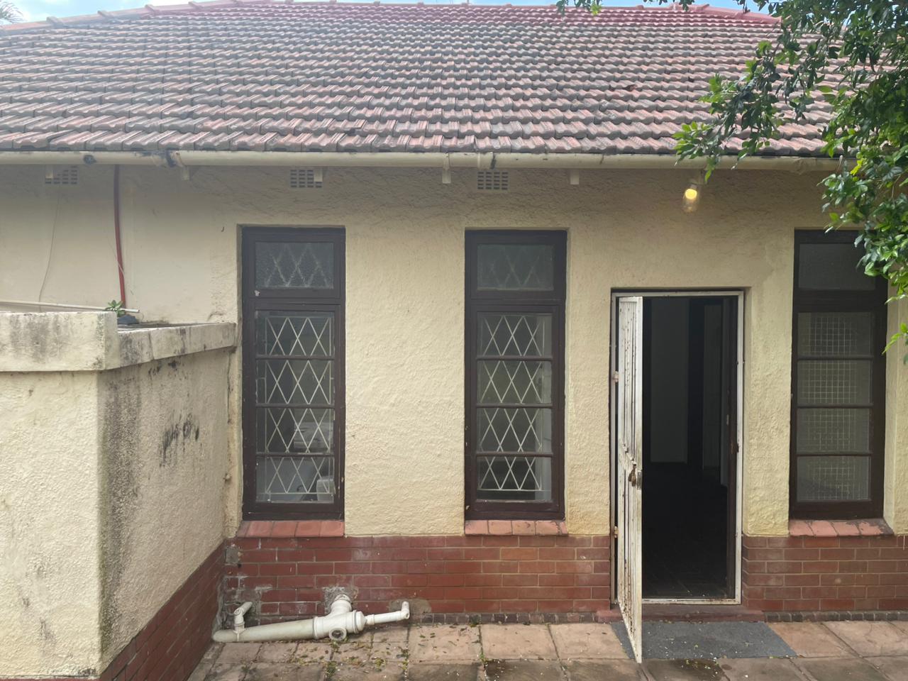 5 Bedroom Property for Sale in Manaba Beach KwaZulu-Natal