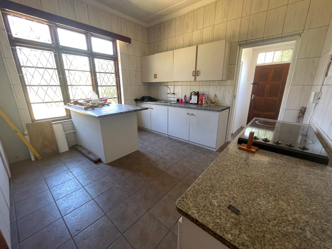 5 Bedroom Property for Sale in Manaba Beach KwaZulu-Natal