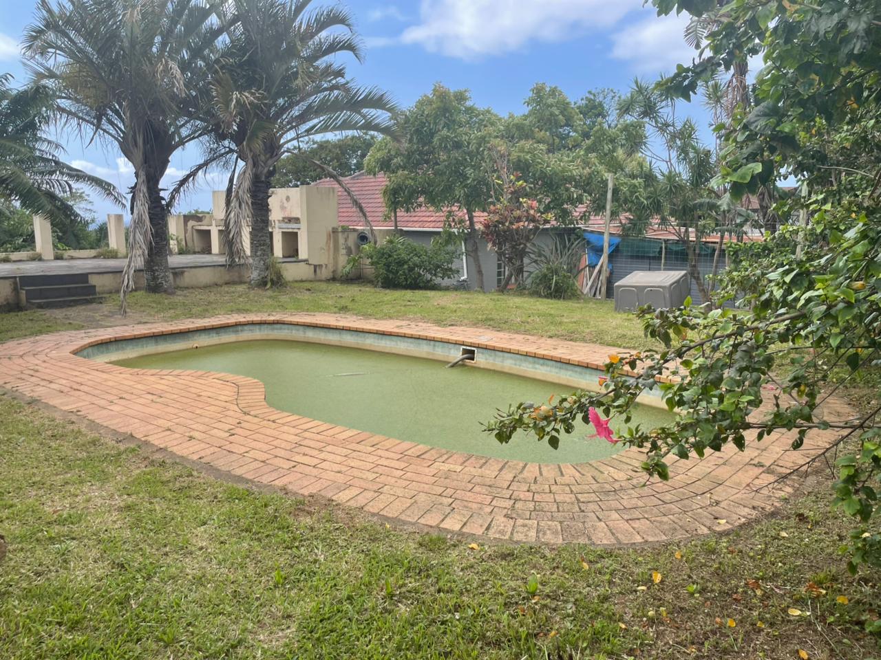 5 Bedroom Property for Sale in Manaba Beach KwaZulu-Natal