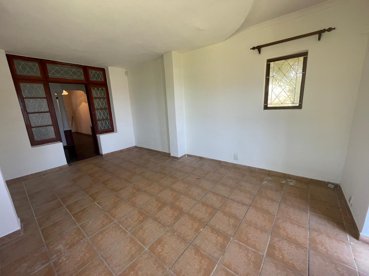 5 Bedroom Property for Sale in Manaba Beach KwaZulu-Natal