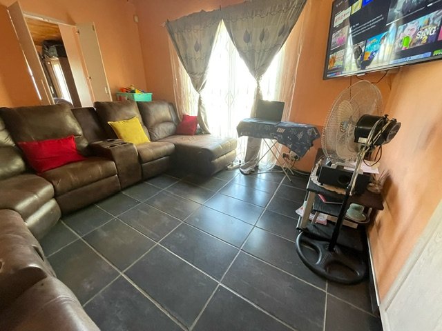 2 Bedroom Property for Sale in Port Edward KwaZulu-Natal