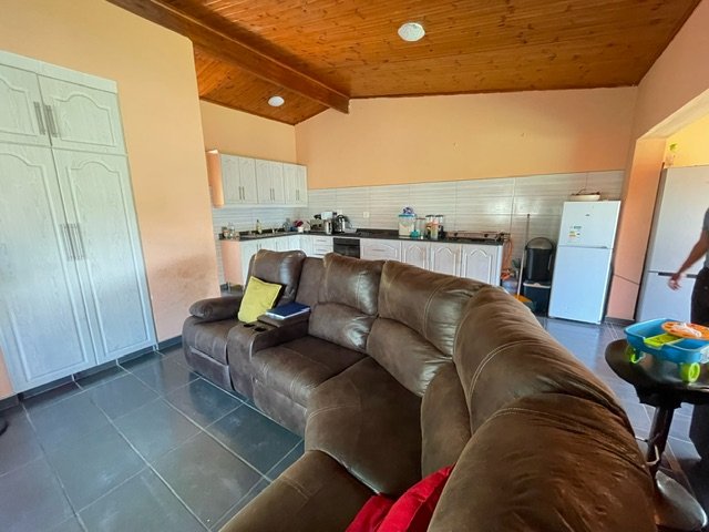 2 Bedroom Property for Sale in Port Edward KwaZulu-Natal