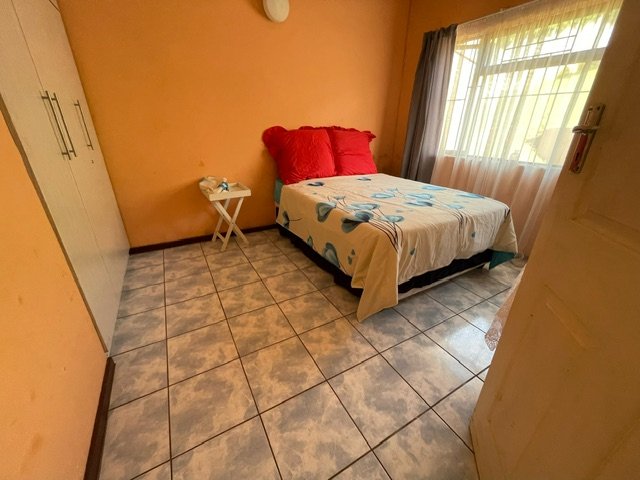 2 Bedroom Property for Sale in Port Edward KwaZulu-Natal