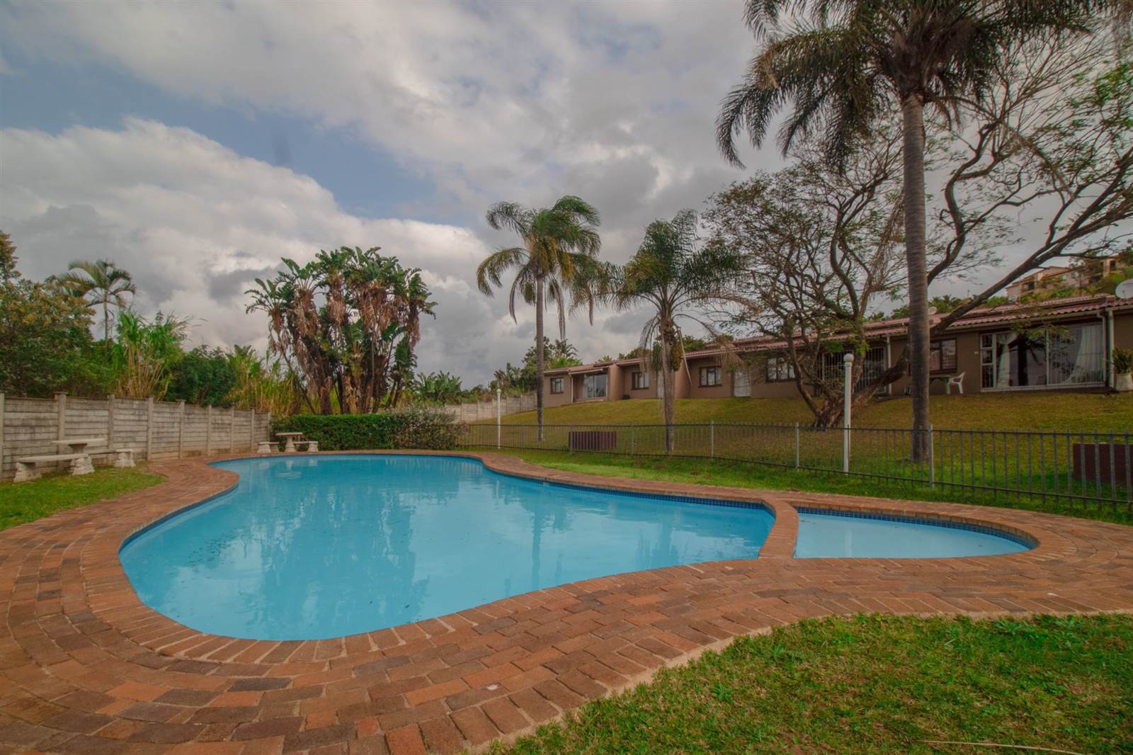 2 Bedroom Property for Sale in Port Edward KwaZulu-Natal