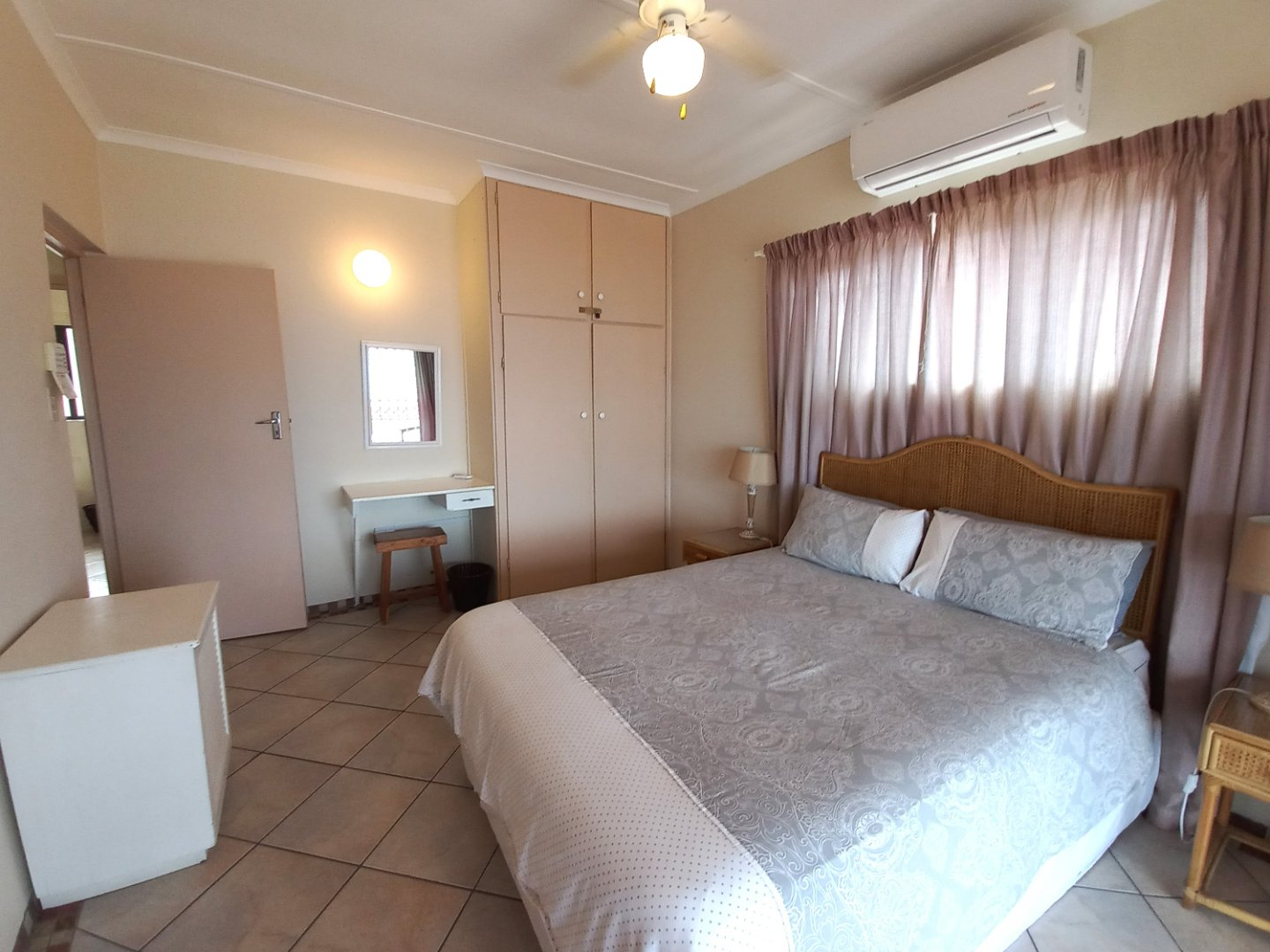 2 Bedroom Property for Sale in Manaba Beach KwaZulu-Natal