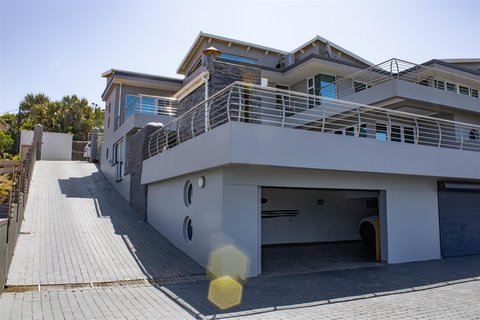 5 Bedroom Property for Sale in Oslo Beach KwaZulu-Natal