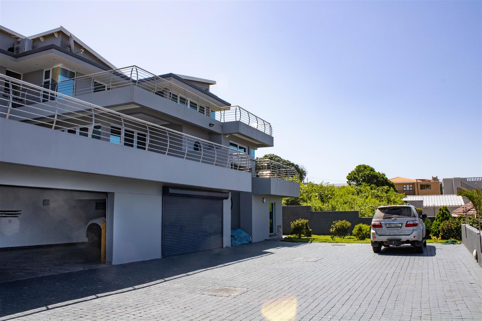 5 Bedroom Property for Sale in Oslo Beach KwaZulu-Natal