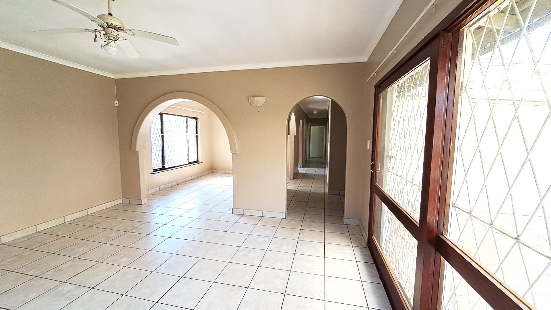 4 Bedroom Property for Sale in Port Edward KwaZulu-Natal