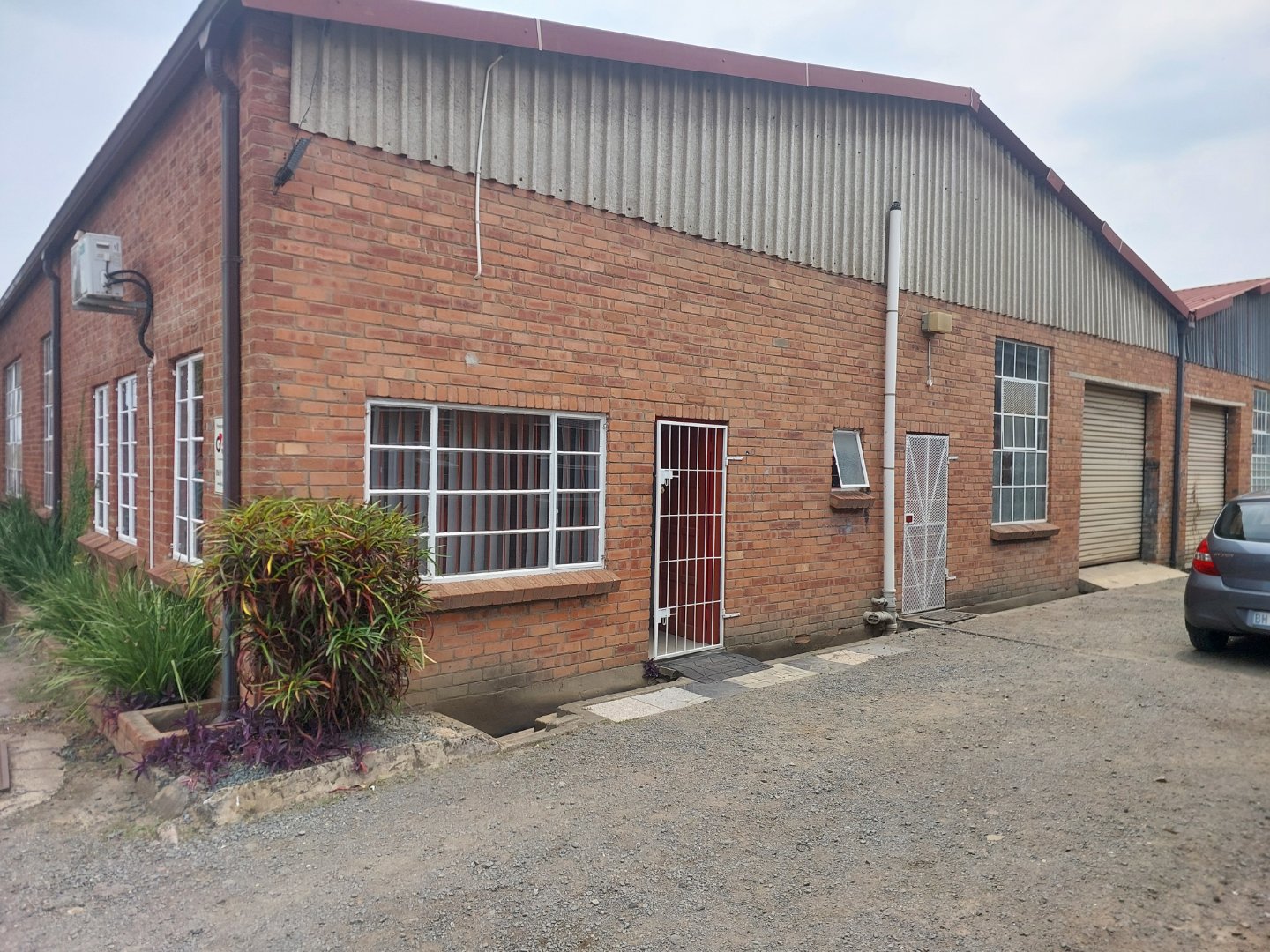 To Let commercial Property for Rent in Moola Industrial KwaZulu-Natal