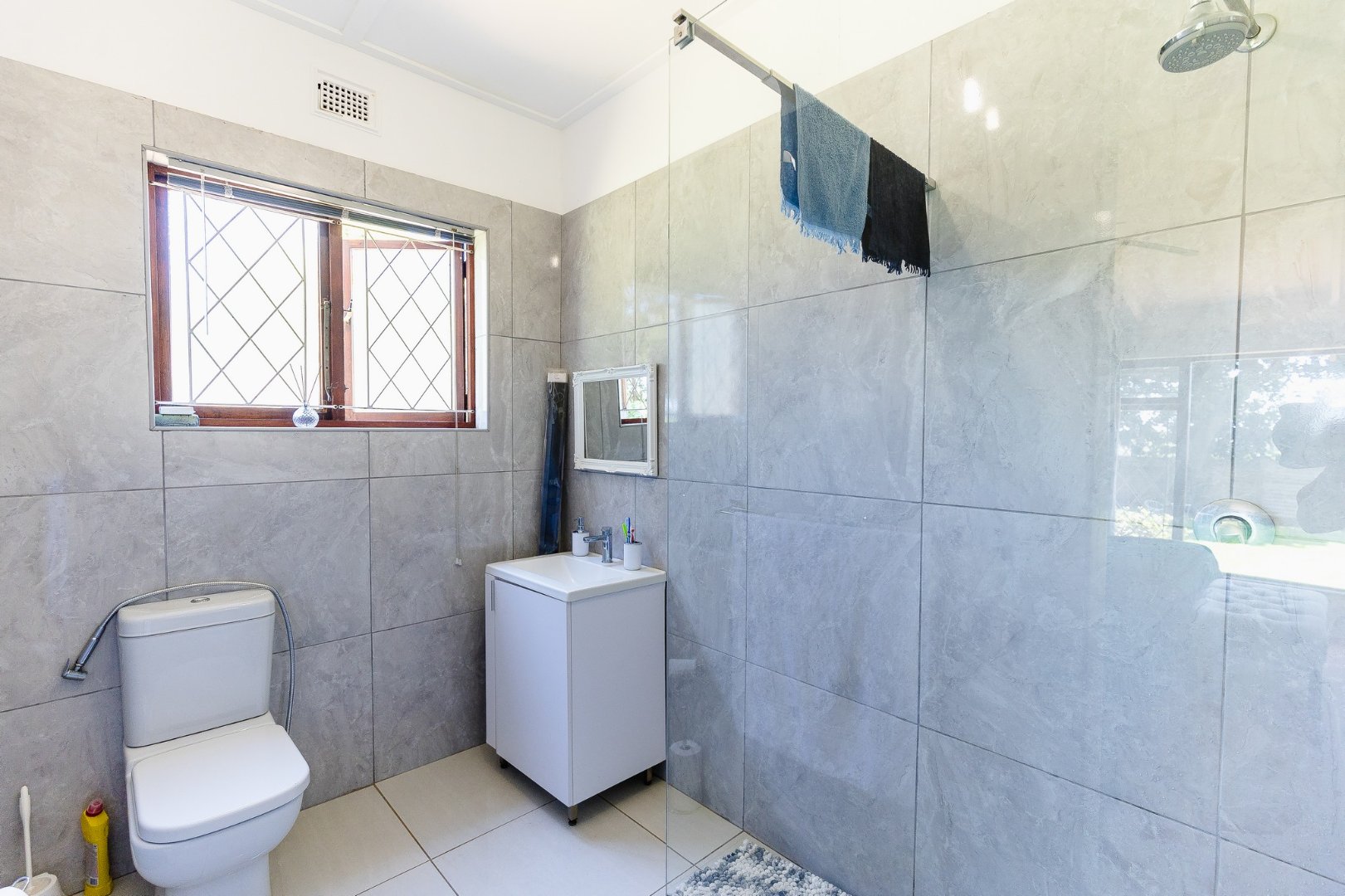 3 Bedroom Property for Sale in Southport KwaZulu-Natal