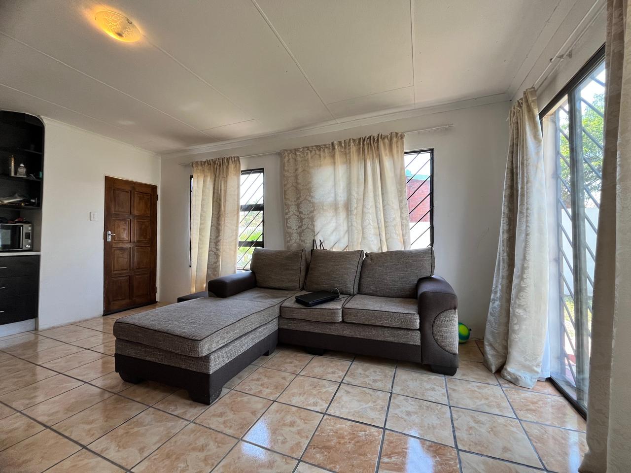 2 Bedroom Property for Sale in Sunset View KwaZulu-Natal