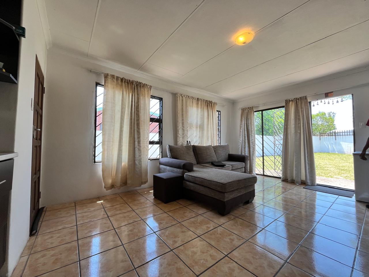 2 Bedroom Property for Sale in Sunset View KwaZulu-Natal