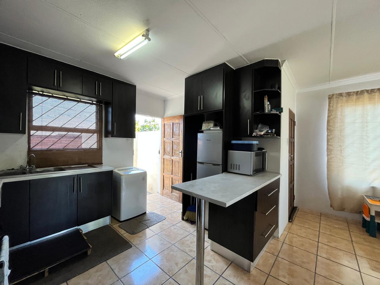 2 Bedroom Property for Sale in Sunset View KwaZulu-Natal