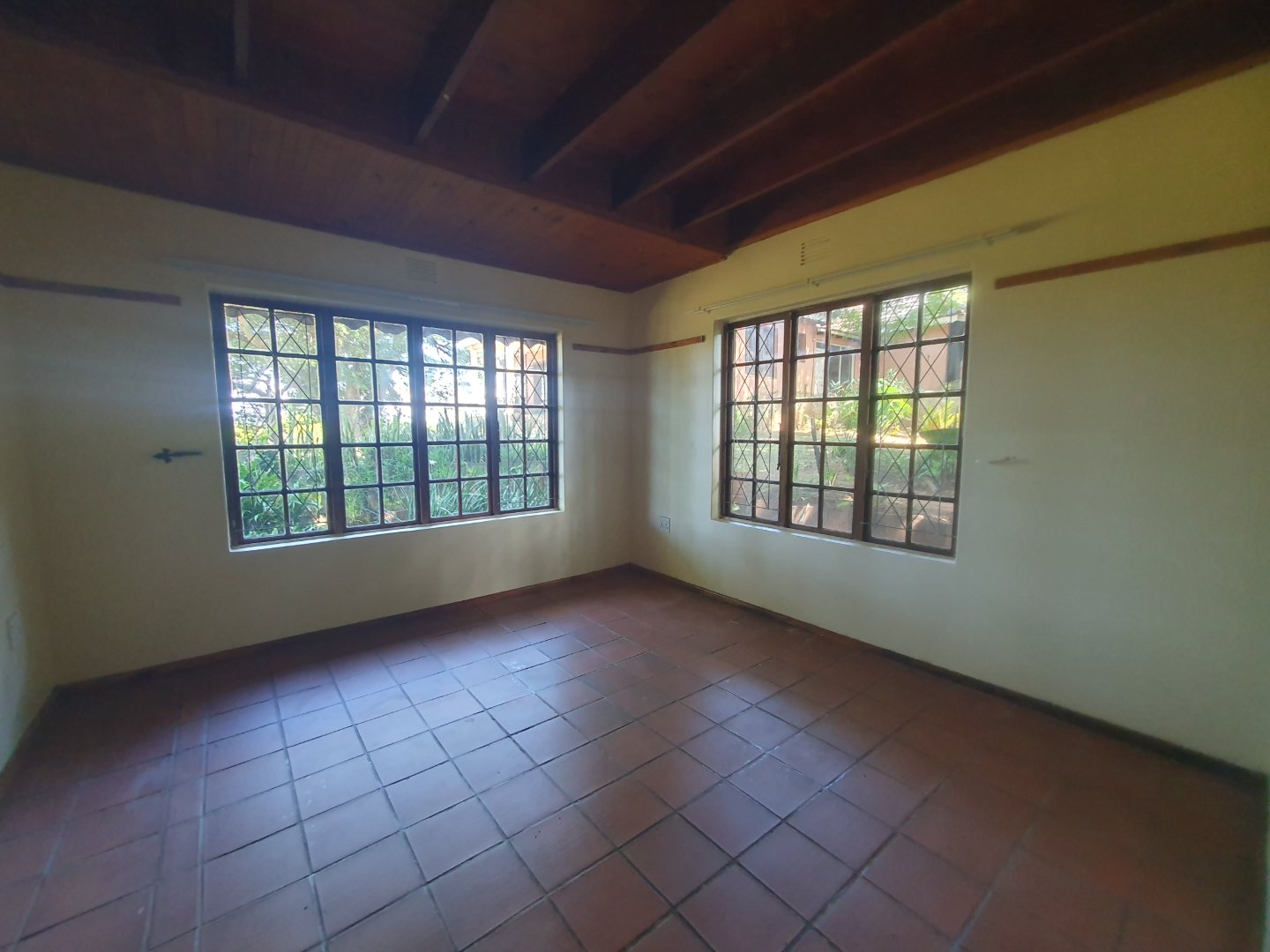 To Let 4 Bedroom Property for Rent in Southport KwaZulu-Natal