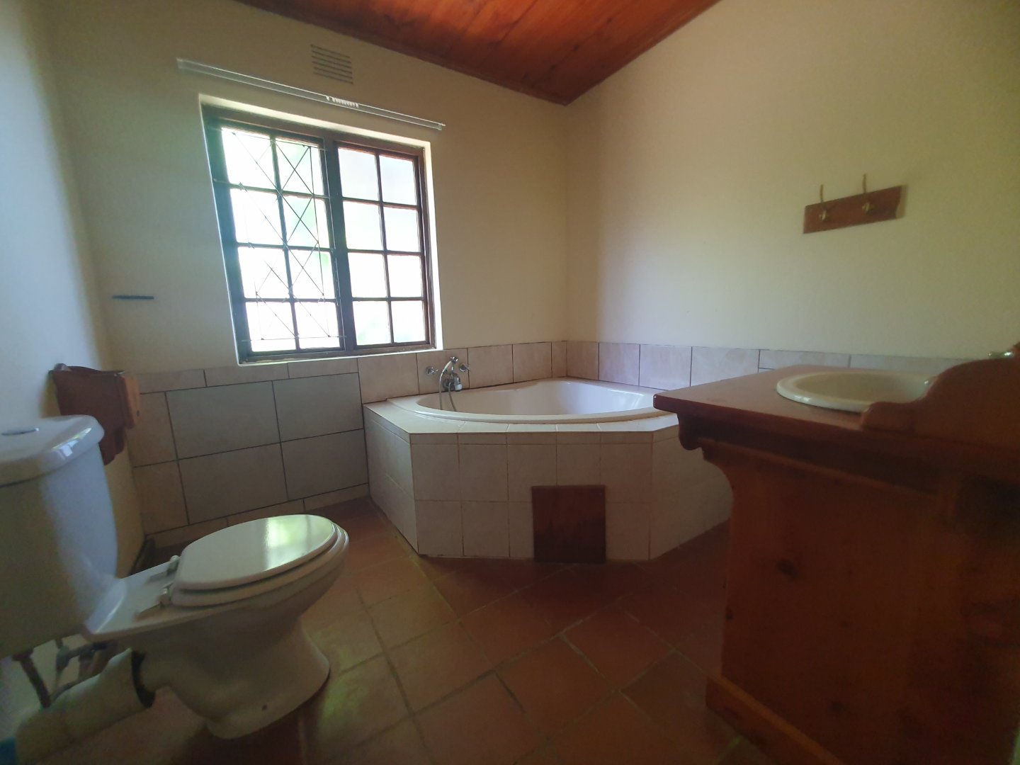 To Let 4 Bedroom Property for Rent in Southport KwaZulu-Natal