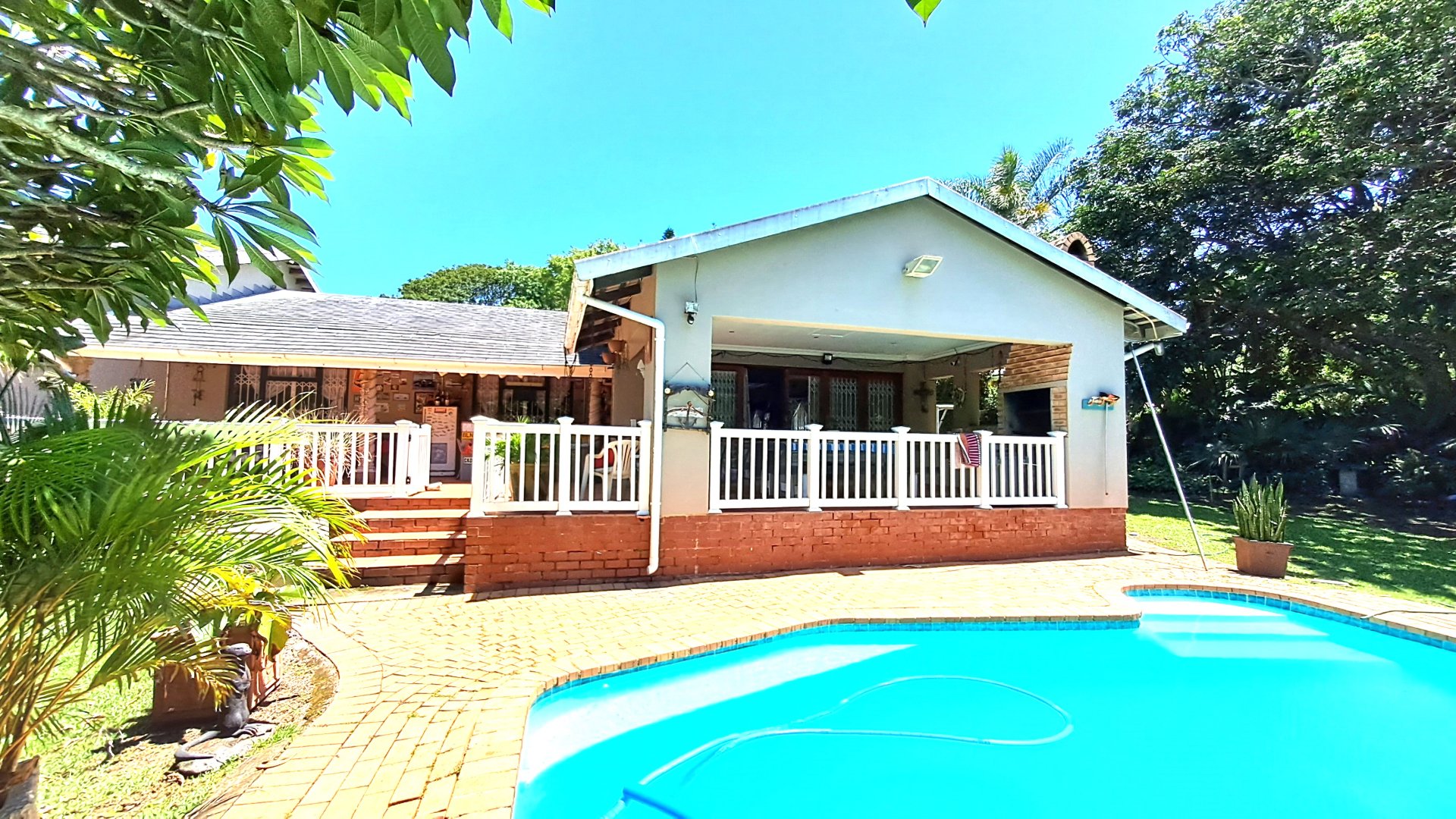 4 Bedroom Property for Sale in Port Edward KwaZulu-Natal