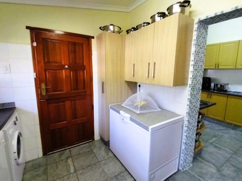 5 Bedroom Property for Sale in Sea Park KwaZulu-Natal