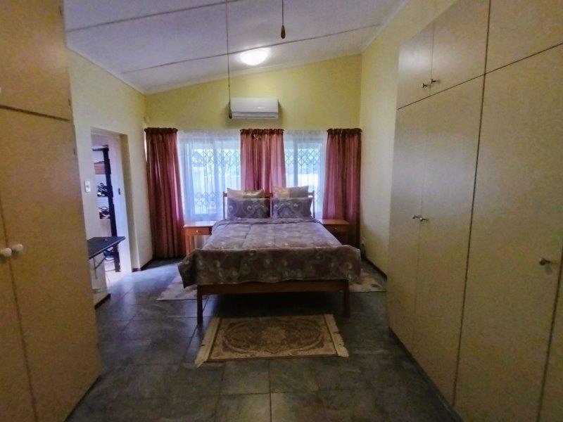 5 Bedroom Property for Sale in Sea Park KwaZulu-Natal