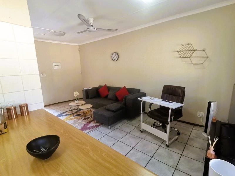 5 Bedroom Property for Sale in Sea Park KwaZulu-Natal