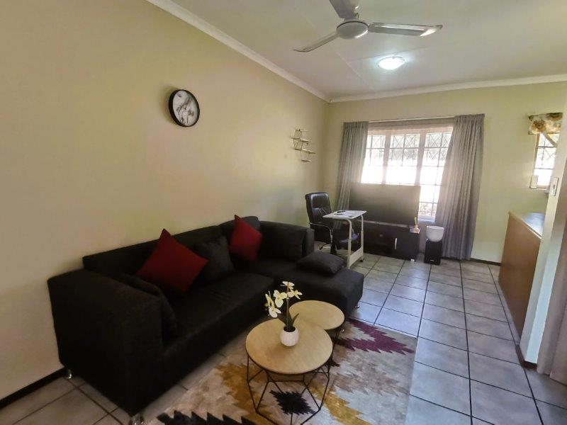 5 Bedroom Property for Sale in Sea Park KwaZulu-Natal