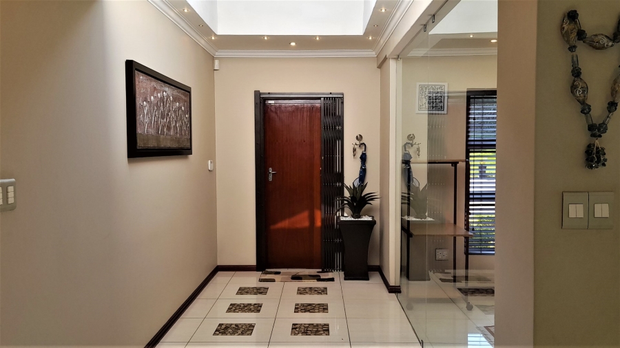 5 Bedroom Property for Sale in Beverley Hills KwaZulu-Natal