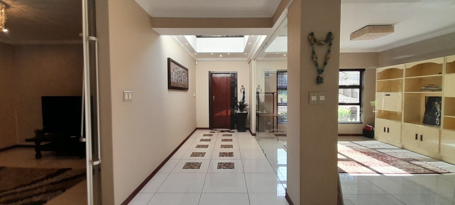 5 Bedroom Property for Sale in Beverley Hills KwaZulu-Natal