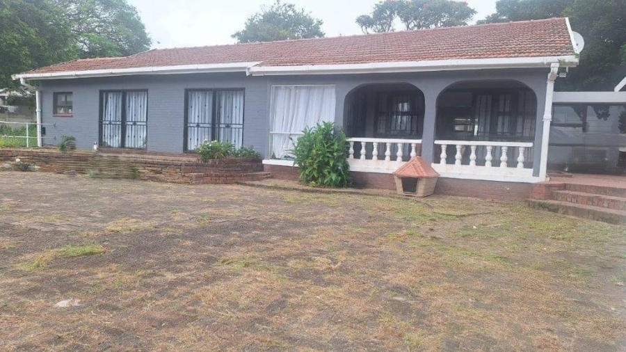 4 Bedroom Property for Sale in Umtentweni KwaZulu-Natal