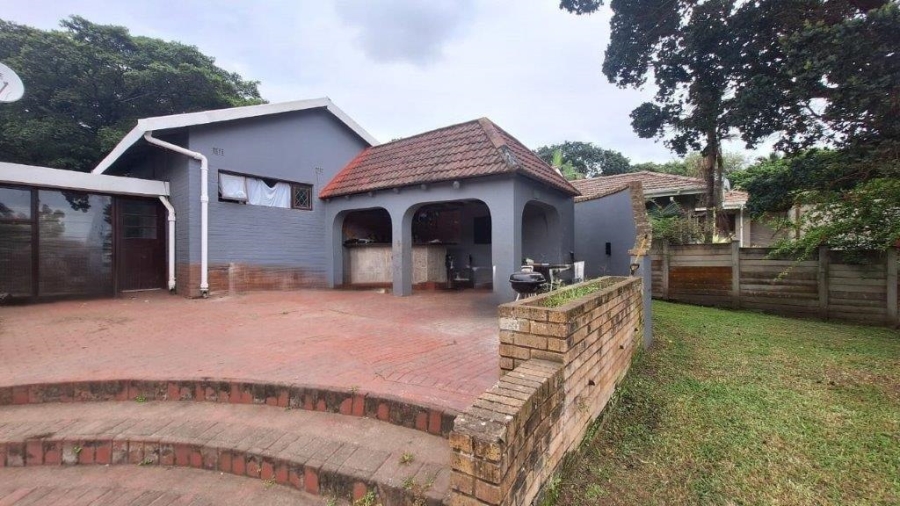 4 Bedroom Property for Sale in Umtentweni KwaZulu-Natal