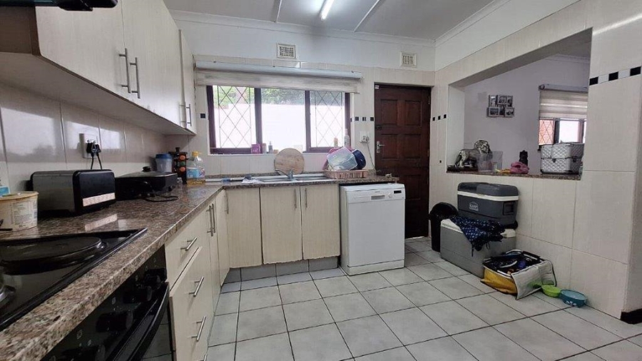 4 Bedroom Property for Sale in Umtentweni KwaZulu-Natal