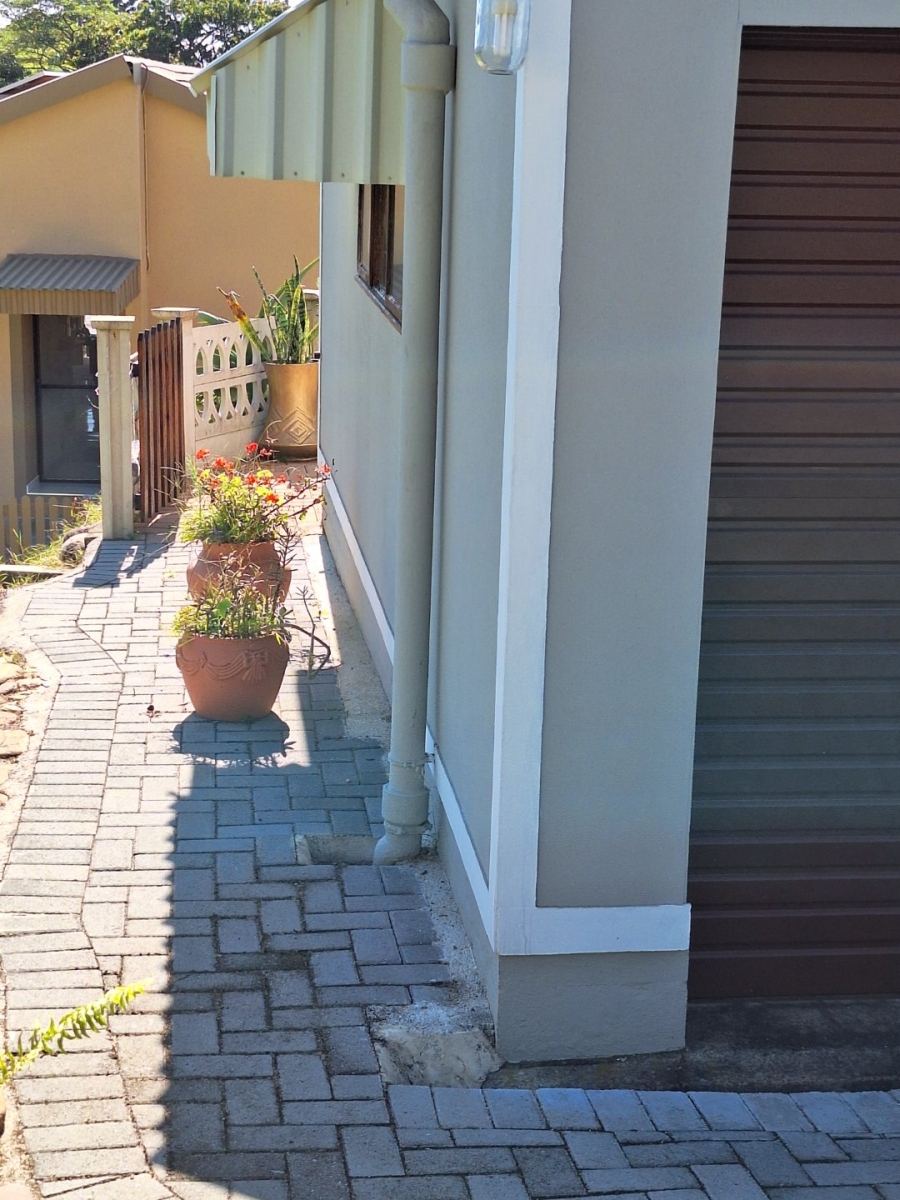 2 Bedroom Property for Sale in Hibberdene KwaZulu-Natal