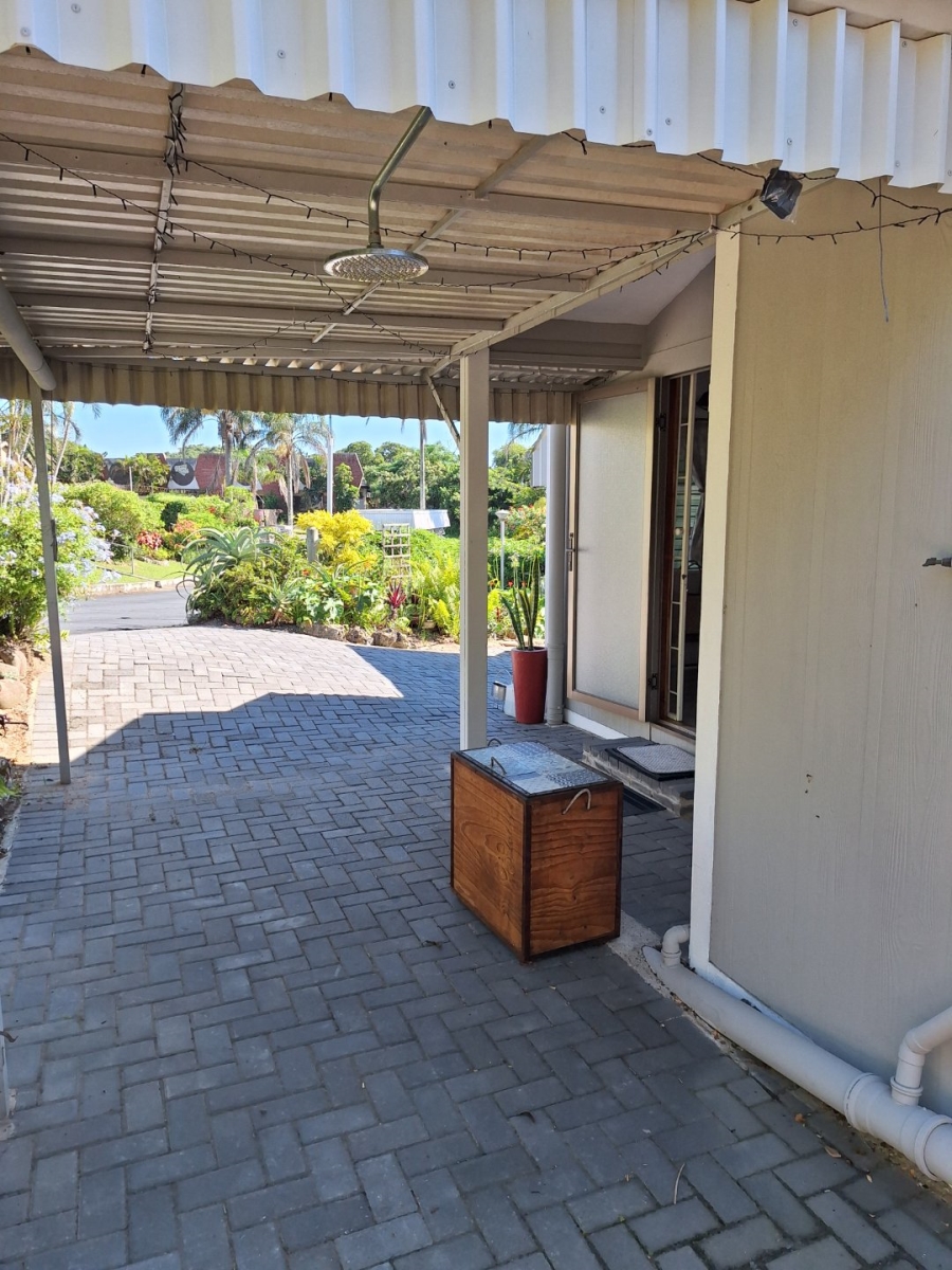 2 Bedroom Property for Sale in Hibberdene KwaZulu-Natal