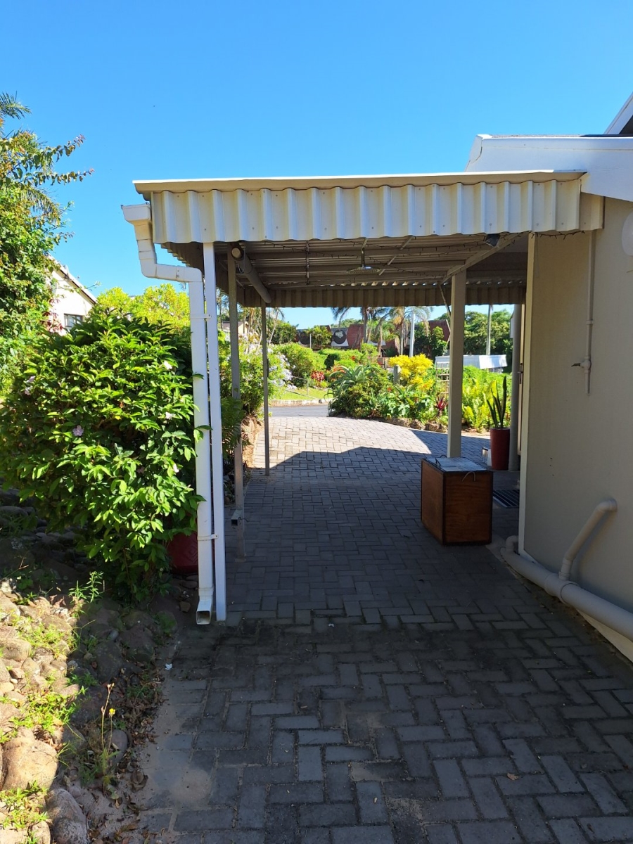 2 Bedroom Property for Sale in Hibberdene KwaZulu-Natal