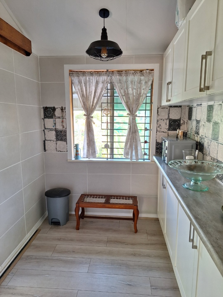 2 Bedroom Property for Sale in Hibberdene KwaZulu-Natal