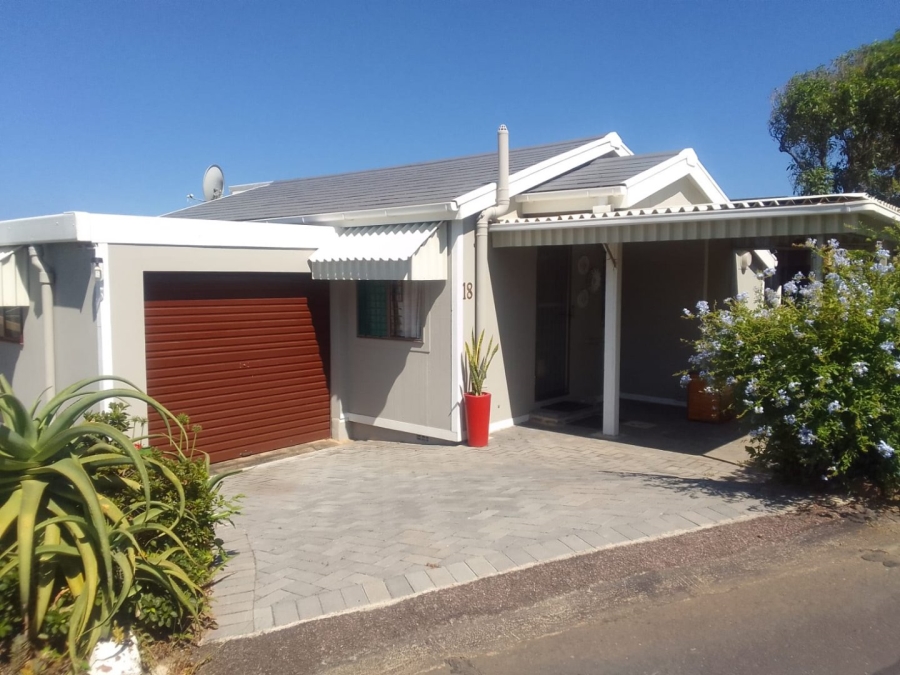 2 Bedroom Property for Sale in Hibberdene KwaZulu-Natal