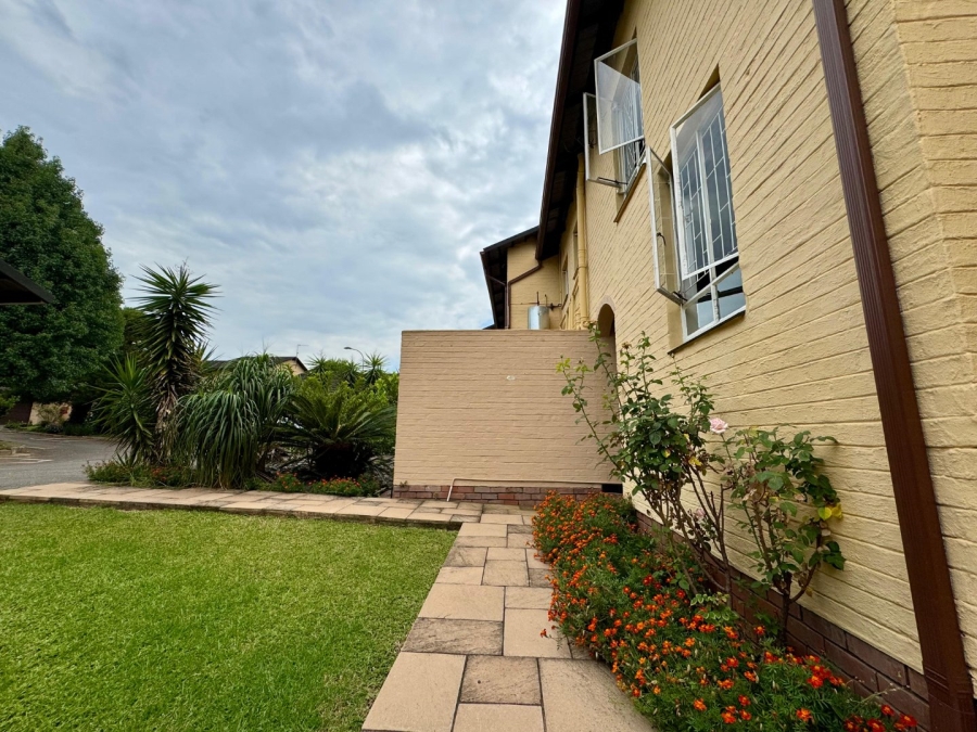 3 Bedroom Property for Sale in Huttenheights KwaZulu-Natal