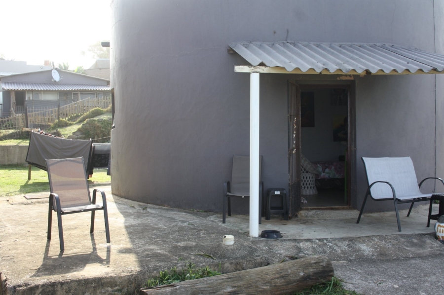 1 Bedroom Property for Sale in Mtwalume KwaZulu-Natal