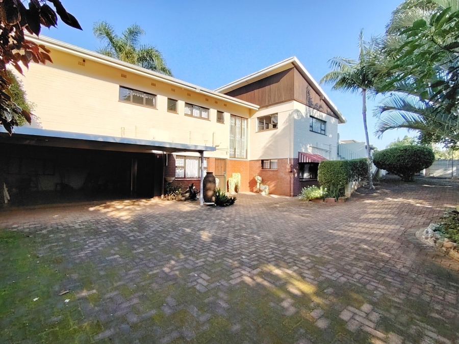 4 Bedroom Property for Sale in St Michaels On Sea KwaZulu-Natal