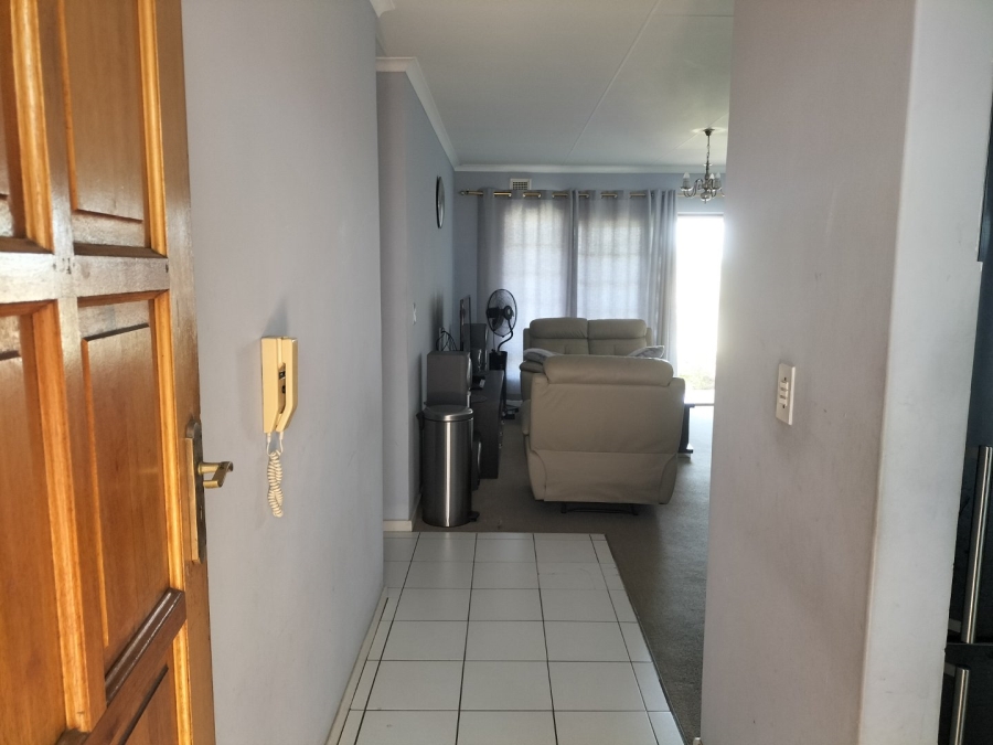 3 Bedroom Property for Sale in Berkshire Downs KwaZulu-Natal