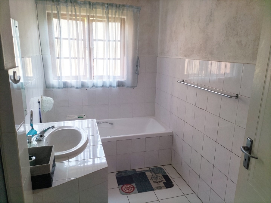 3 Bedroom Property for Sale in Berkshire Downs KwaZulu-Natal