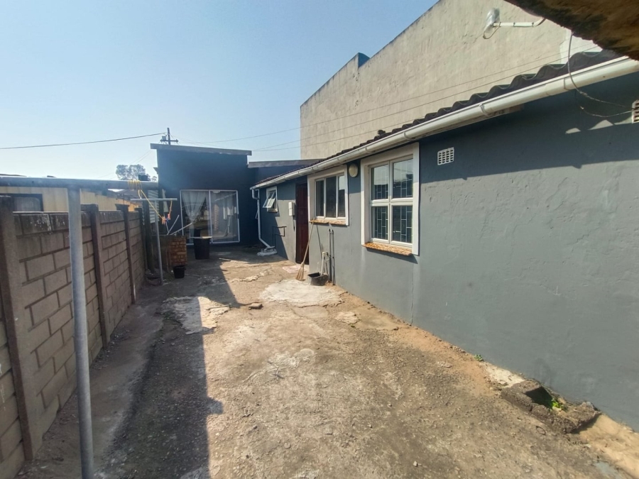 2 Bedroom Property for Sale in Wentworth KwaZulu-Natal